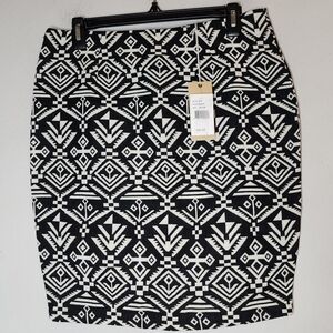 NWT Freeway Cotton Woven Black‎ Aztec Skirt Size Medium